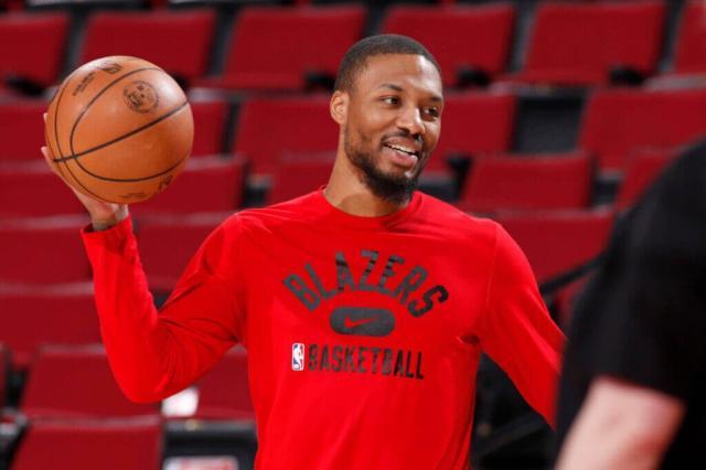 多多28app-接受手术意味放弃赛季？利拉德：不会为选秀权打球