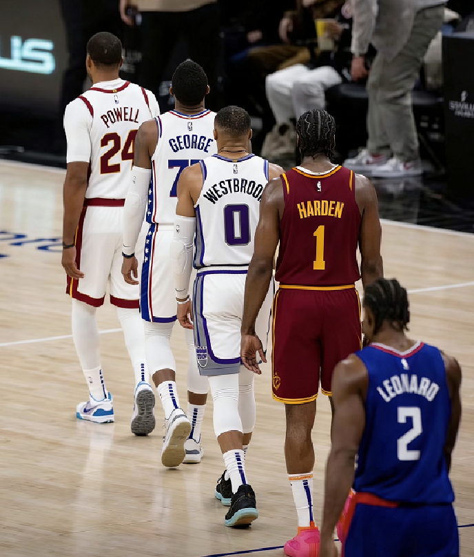 多多28官网-5换2！再见了，快船！压哨重磅大交易...